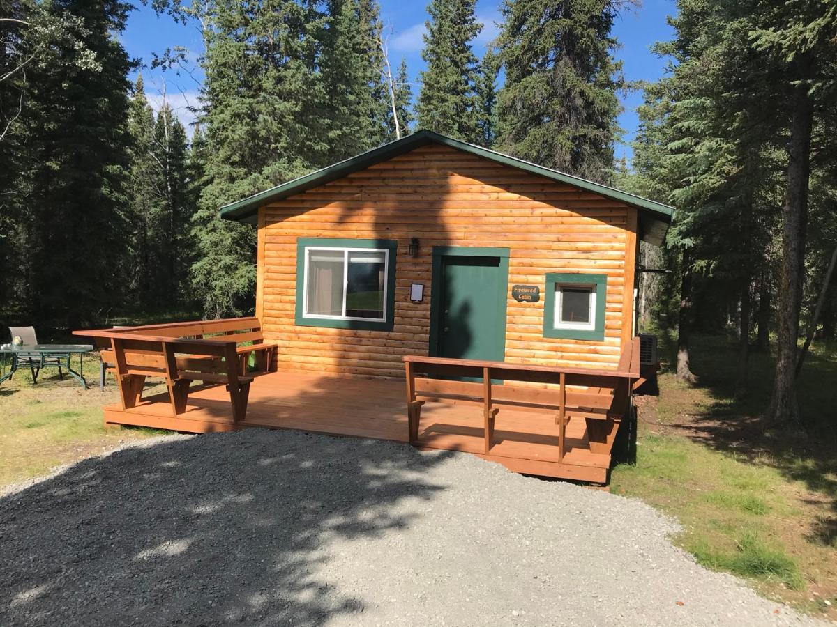 טוק Fox N Fireweed Cabins מראה חיצוני תמונה